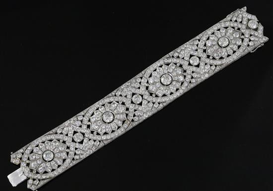 Dame Kiri Te Kanawa- An impressive platinum and diamond encrusted bracelet.